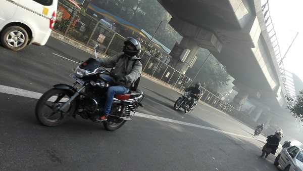 元旦からデリーで新しい交通規制