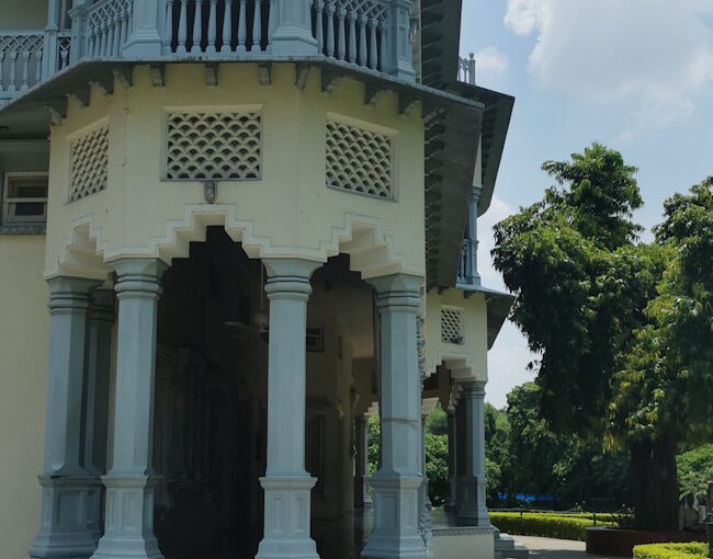 アーナンド・バワン③