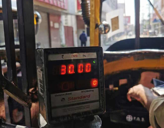 オートリクシャーのメーター