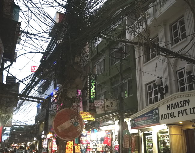 華麗なる電線アート