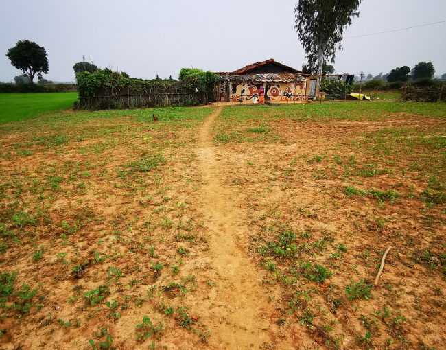 ハザーリーバーグ周辺の民俗画の村巡り⑨