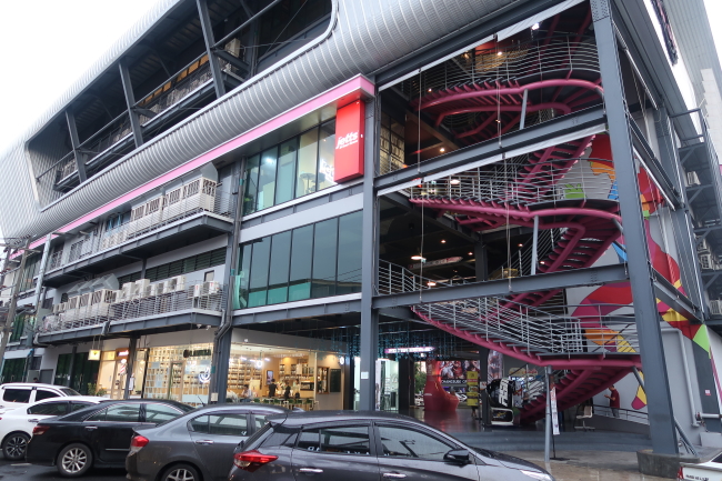 WARRIXのショールーム